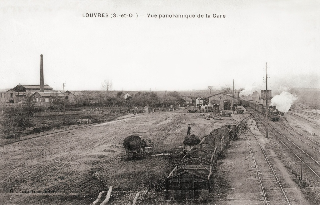 Louvres (S-et-O) - Vue panoramique de la Gare