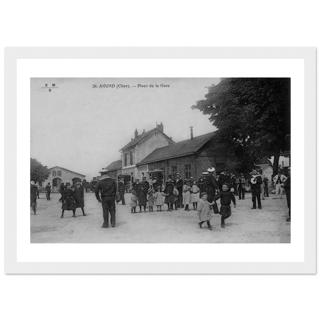 Avord - Place de la Gare