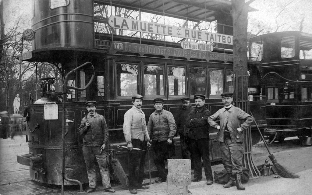 Bus La Muette Rue Taitbo