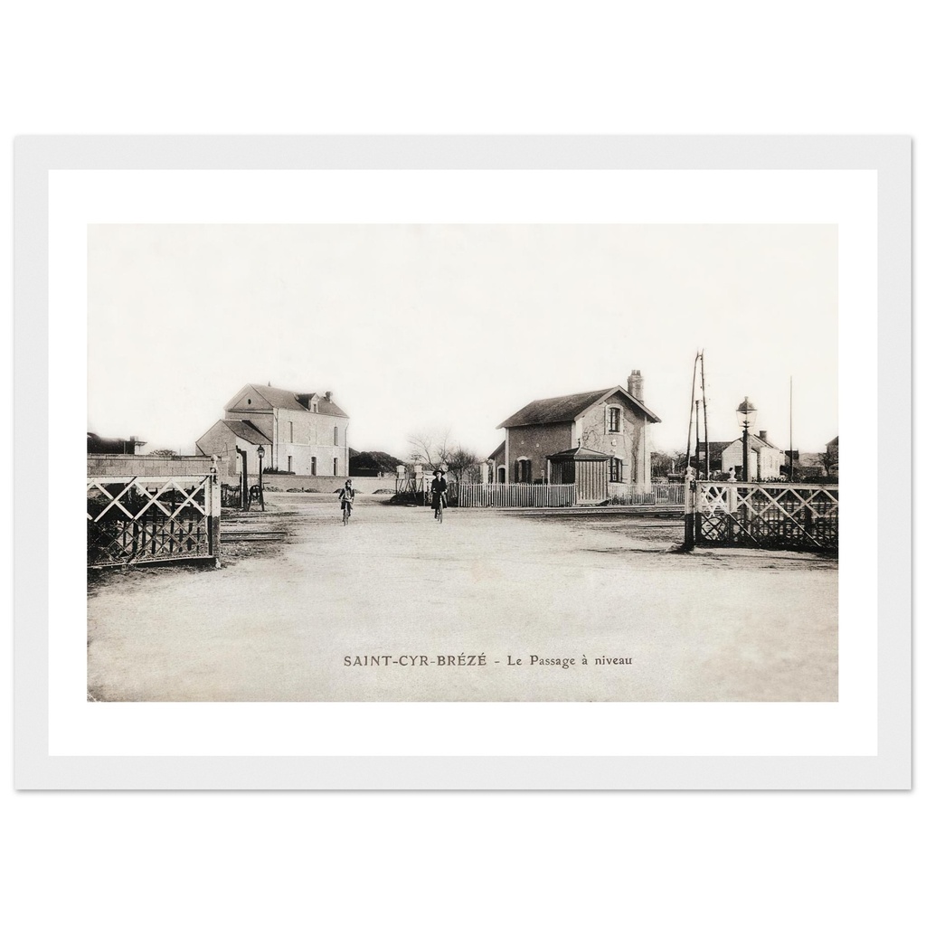 Saint-Cyr-Breze - Le Passage a niveau