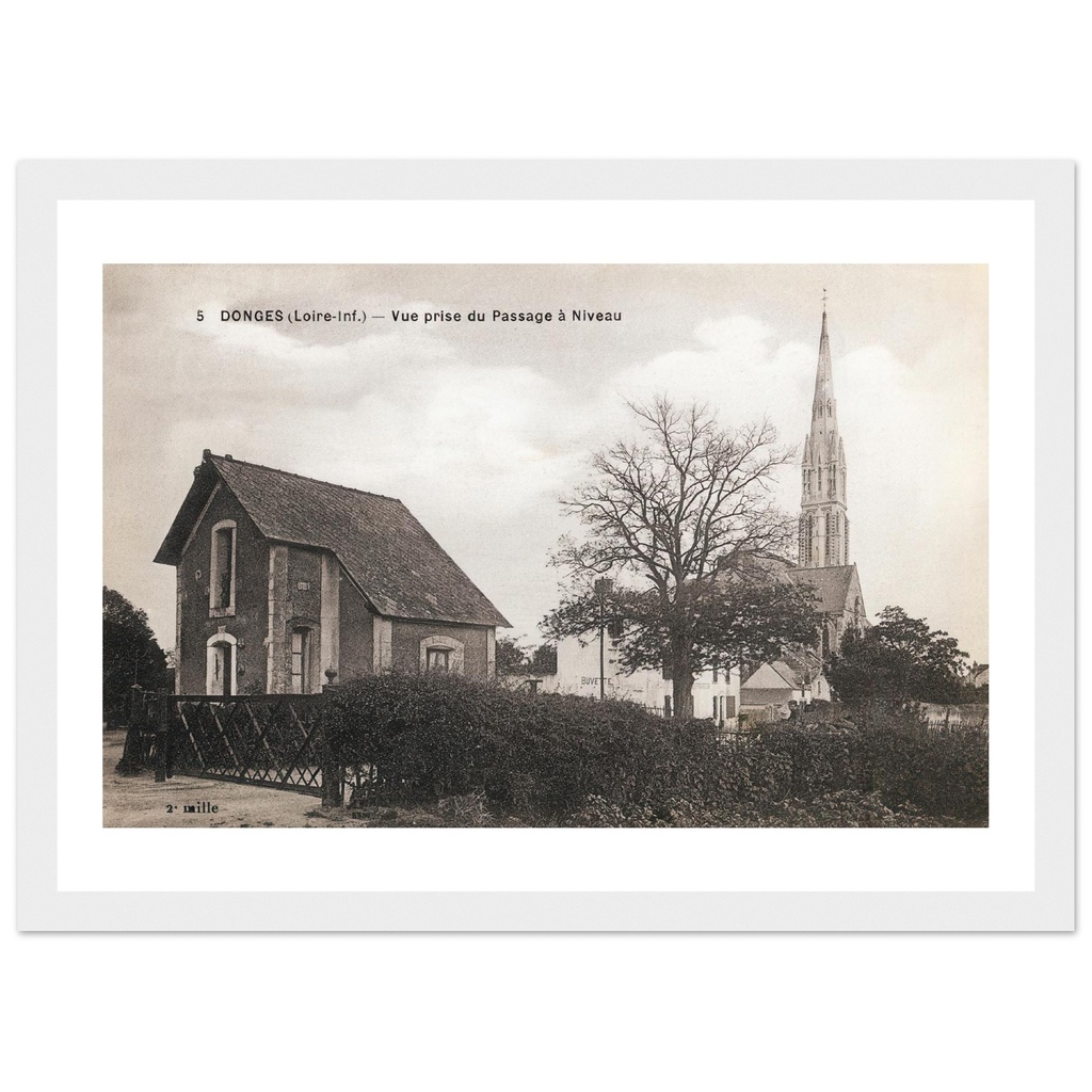 Donges - Vue prise du passage a niveau