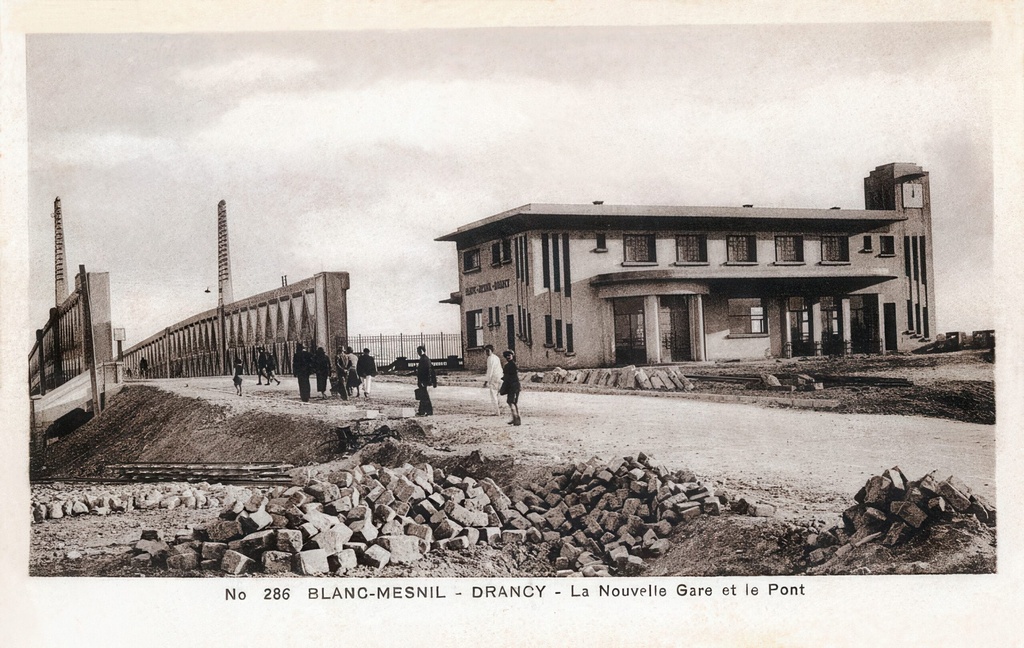 Banc-Mesnil-Drancy - La nouvelle gare et le pont