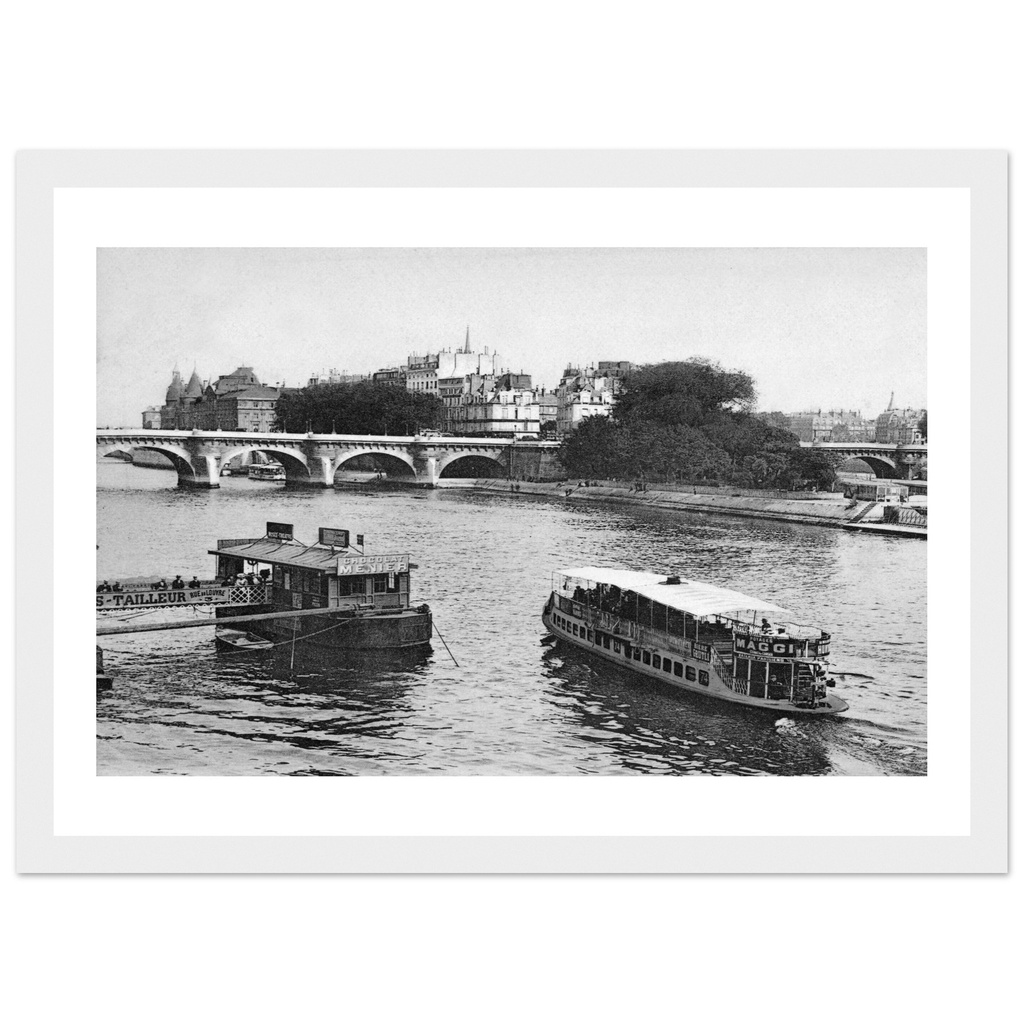 Paris Ile de la Cité Pont Neuf