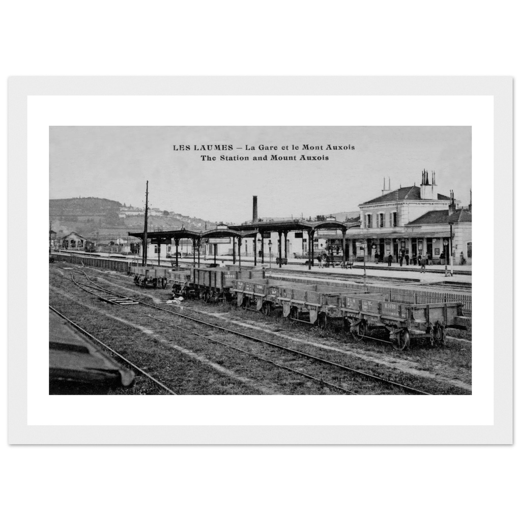 Venarey-les Laumes - la Gare et le mont Auxois