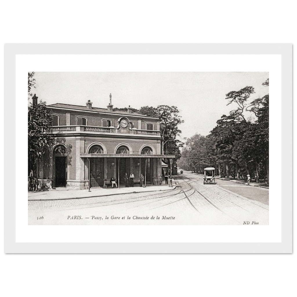 Paris - Passy, la Gare et la chaussee de la Muette