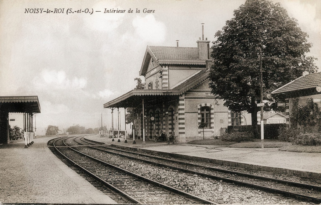 Noisy le roi - Interieur de la gare