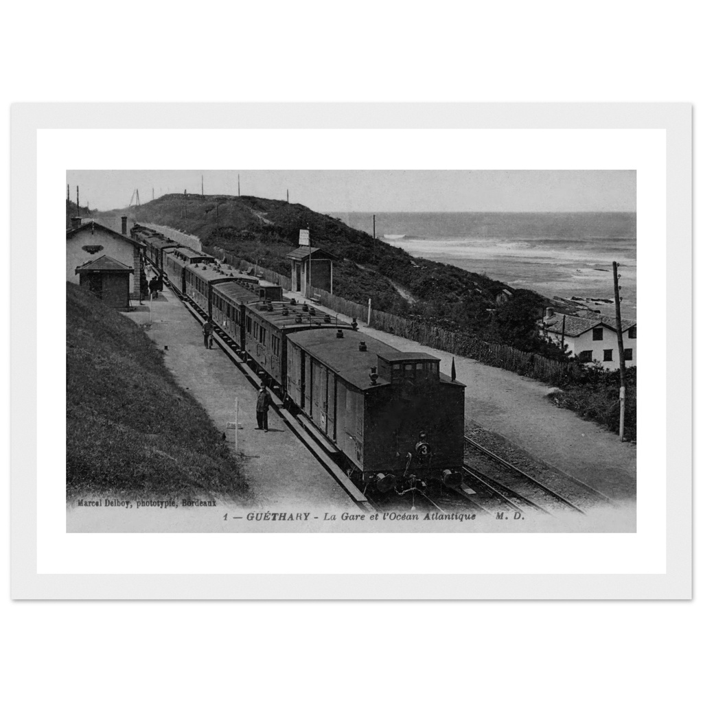 Guéthary - La gare et l'océan Atlantique