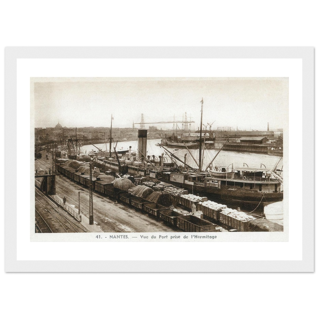 Nantes -Vue du port prise de l'Hermitage