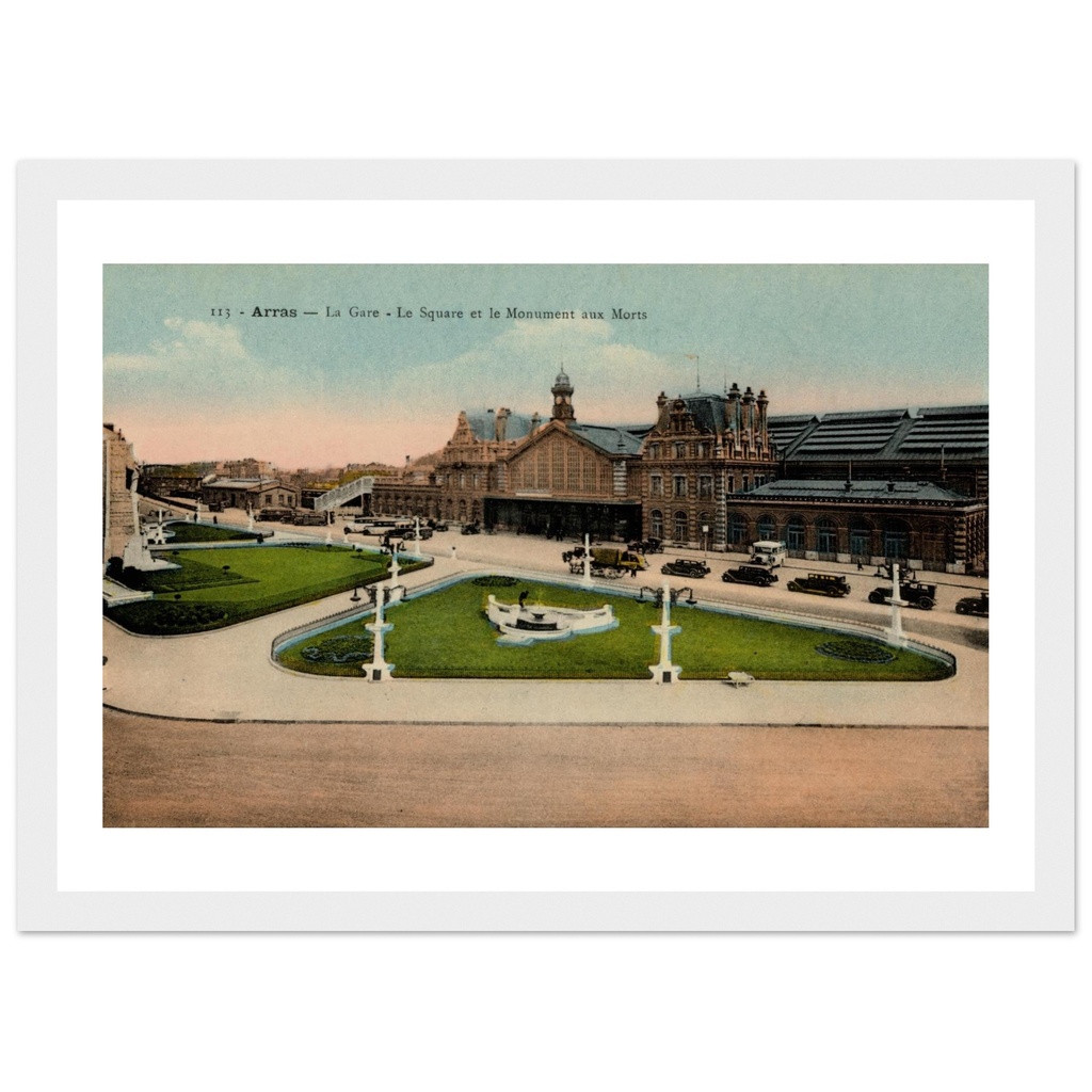 Arras - La Gare - Le Square et le Monument aux Morts