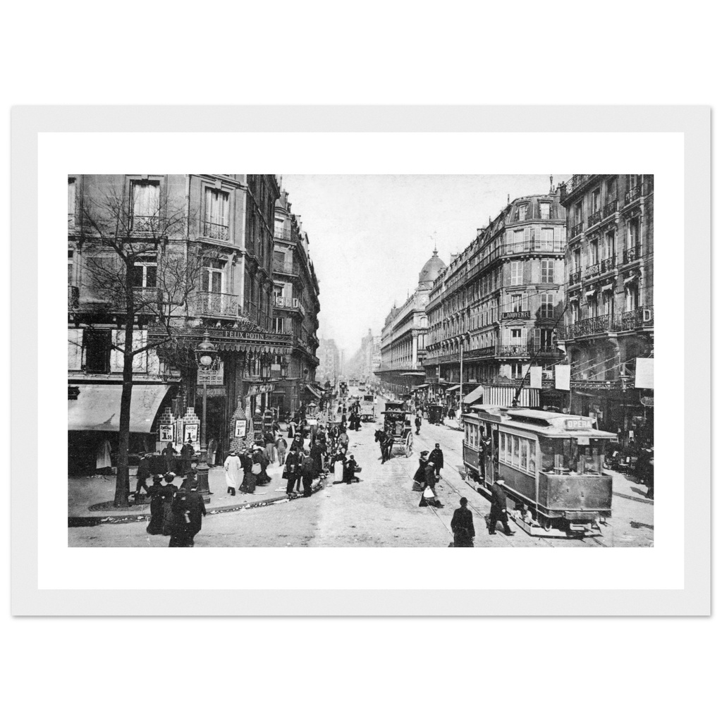 Paris : Rue Réaumur vers l'Opéra (croisement bd Sébastopol)