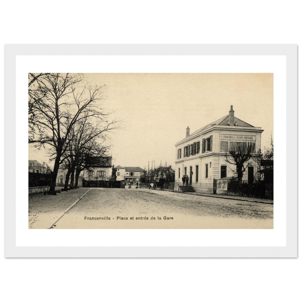 Franconville - Place et entree de la Gare