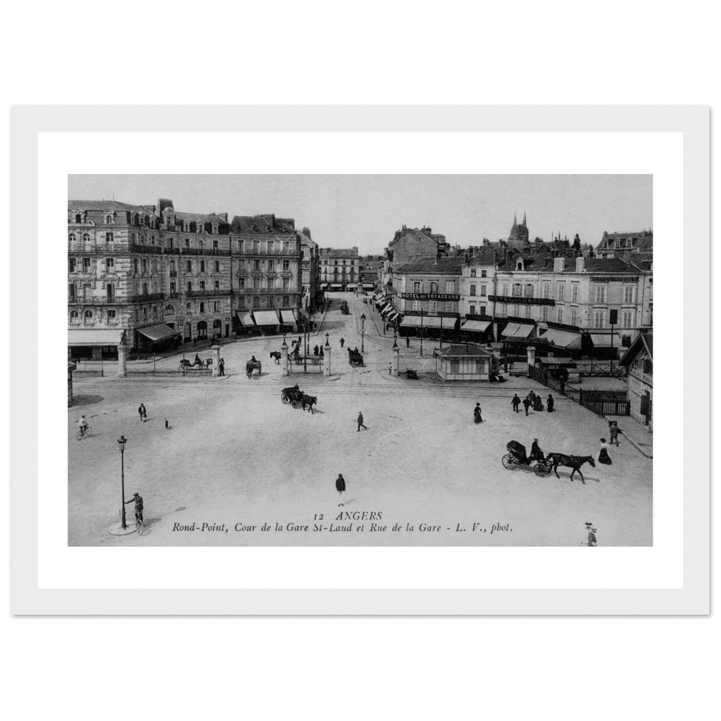 Angers - Cour de la gare Saint-Laud et rue de la gare