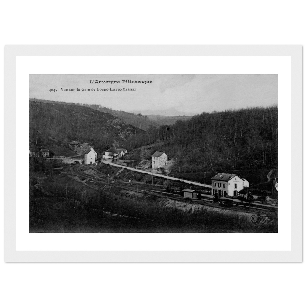 Bourg- Lastic-Messeix - Vue sur la gare V1