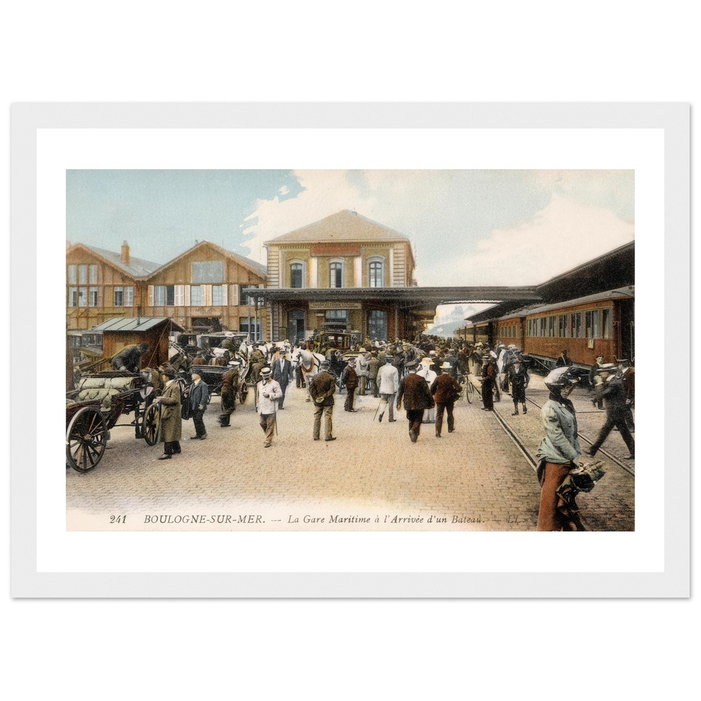 Boulogne-sur-Mer - la gare maritime a l'arrivee d'un bateau