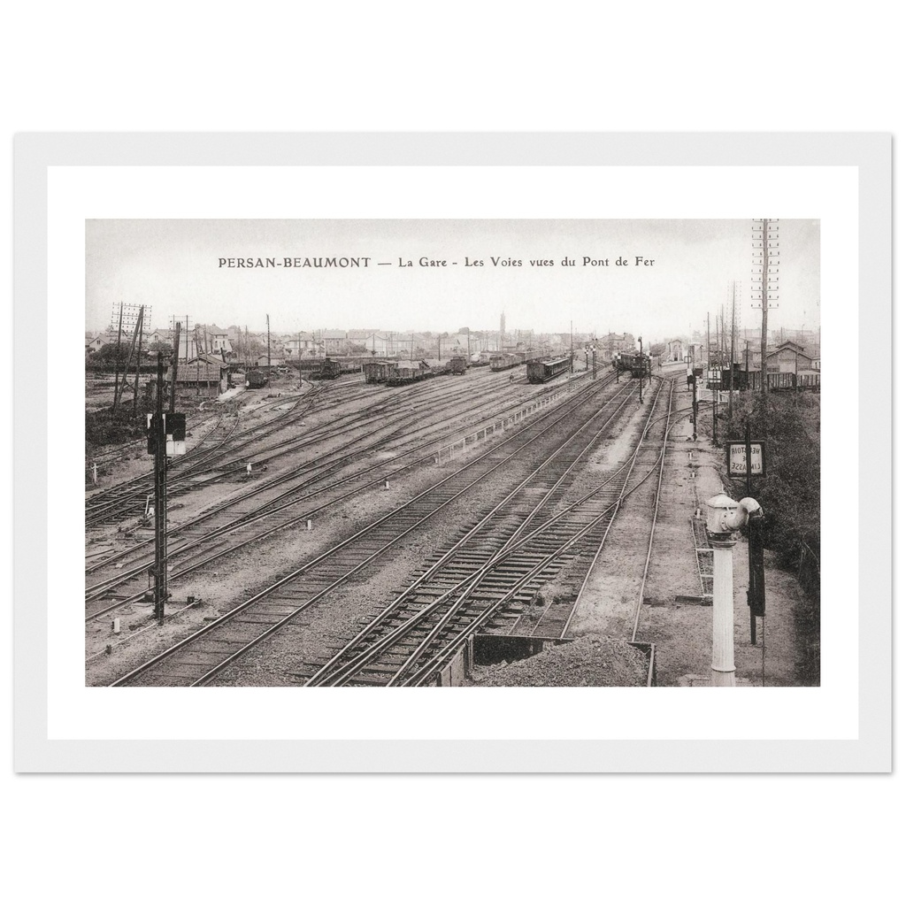 Persan Beaumont - La Gare vue du Pont de fer