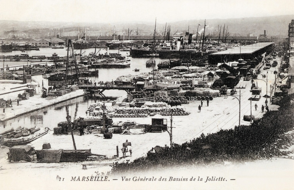 Marseille - Vue generale des Bassins de la Joliette