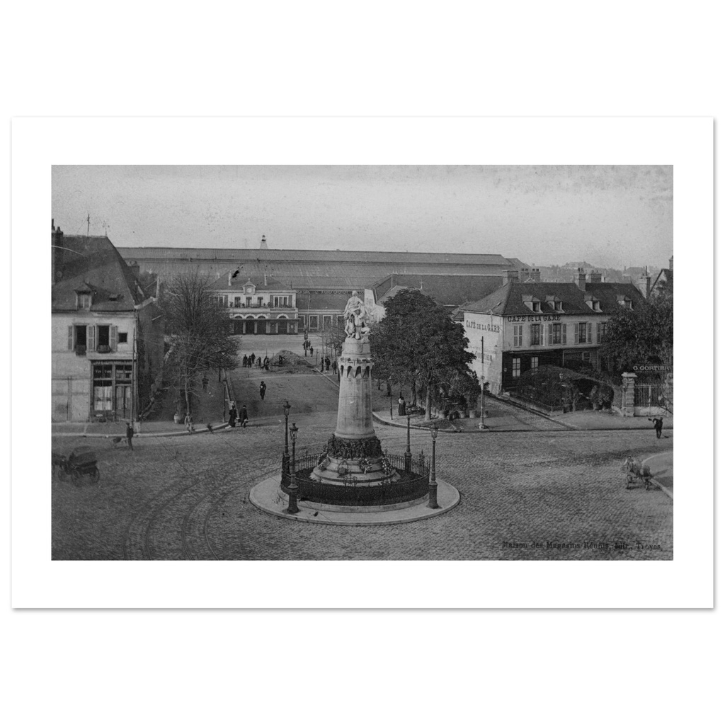 Troyes - Monument dezs enfants de L'aube