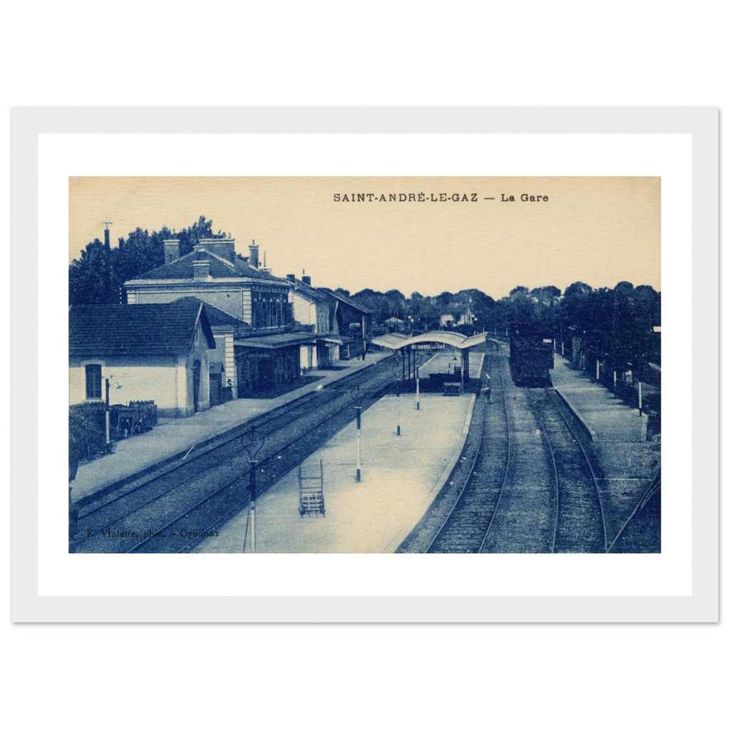 Saint-André-le-Gaz - La Gare