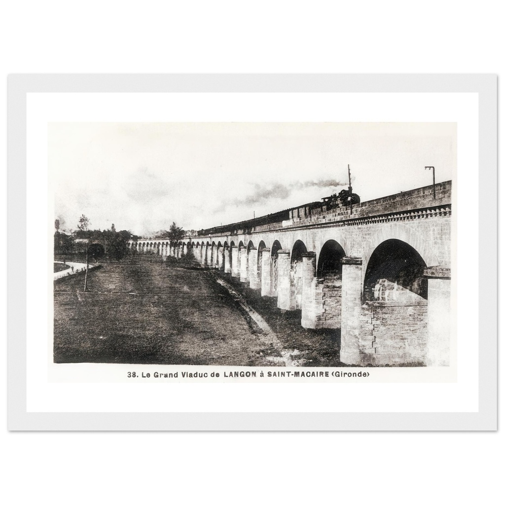 Le grand Viaduc de Langon a Saint Macaire (Gironde)