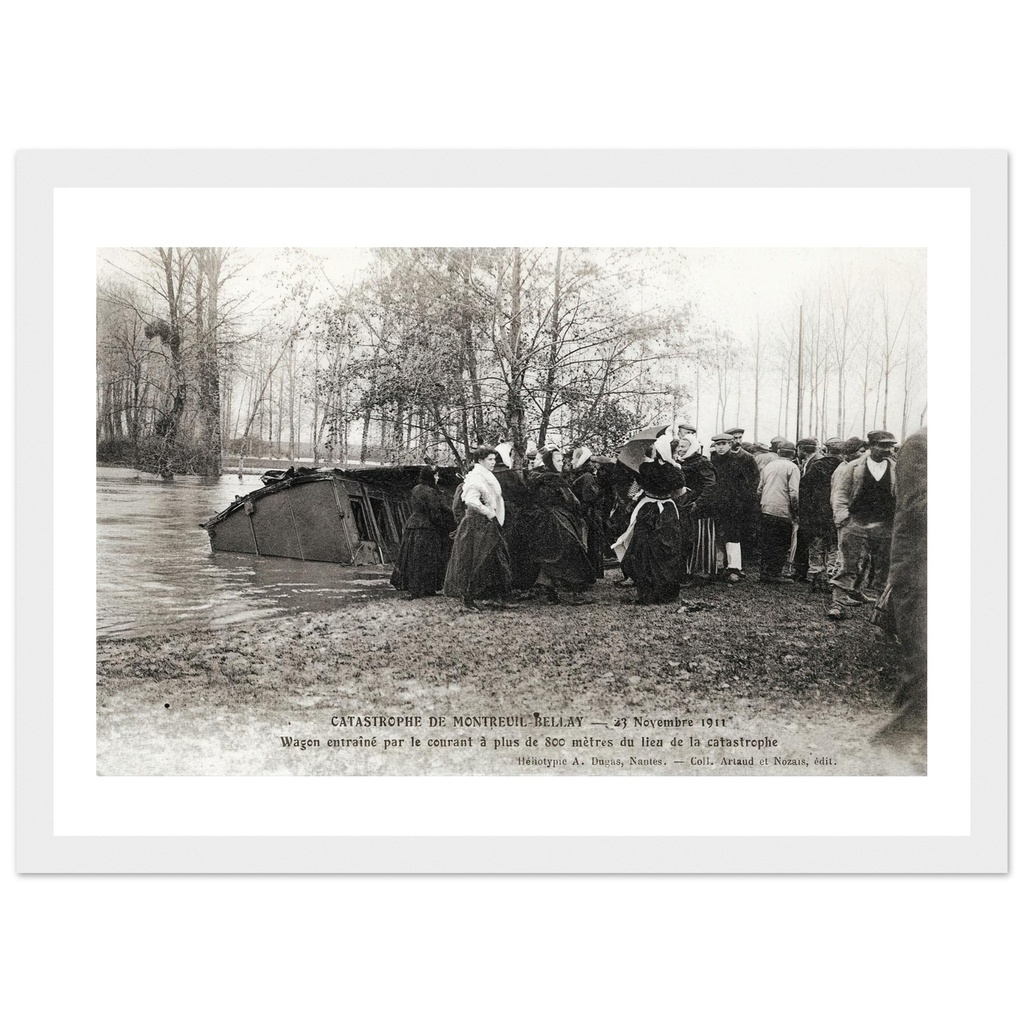 Catastrophe de Montreuil-Bellay (23 novembre 1911) - Wagon entraîné par le courant