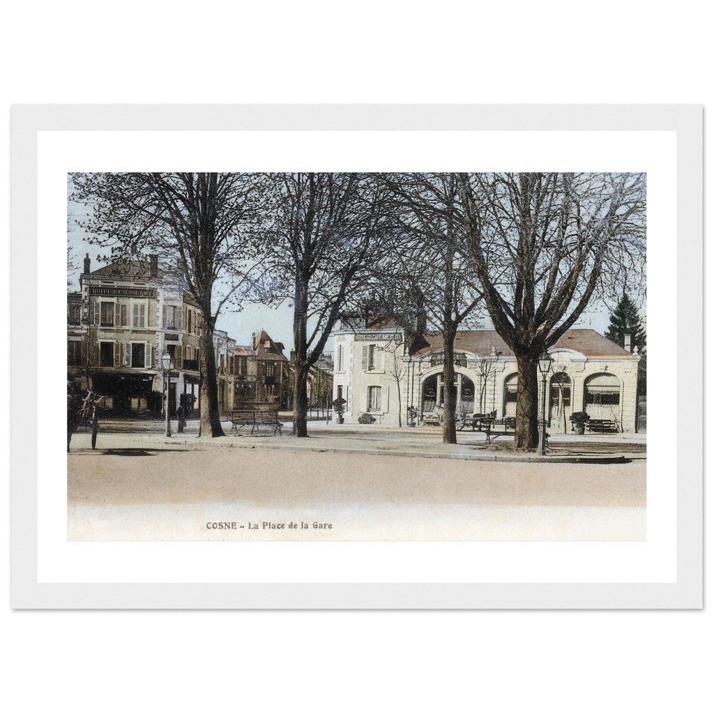 Cosne - la Place de la Gare