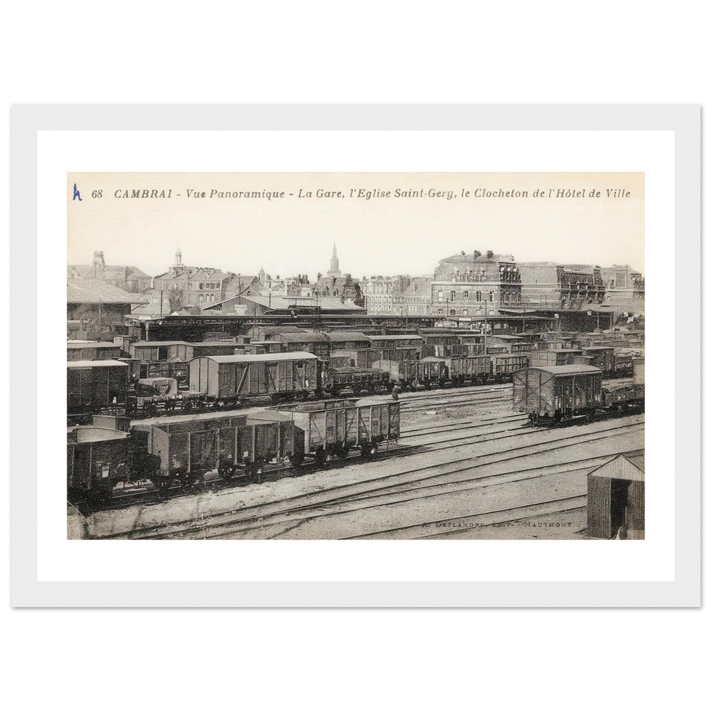 Cambrai- Vue panoramique- la gare, l'Eglise Saint-Gery, le clocheton de l'Hotel de Ville