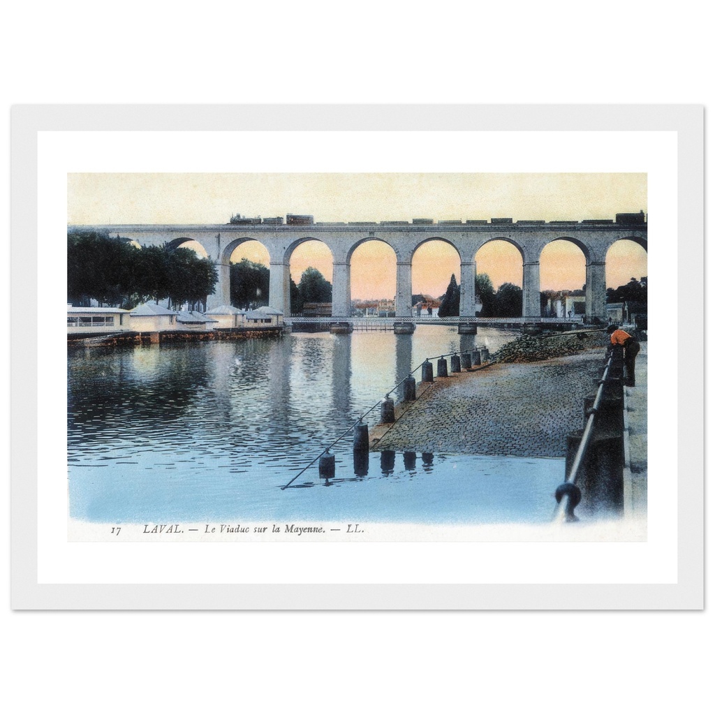 Laval - Le viaduc sur La Mayenne