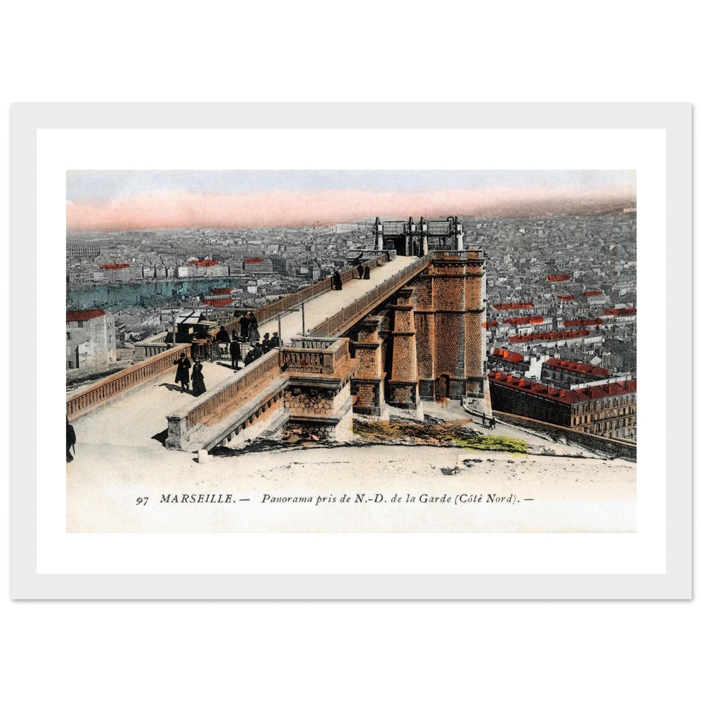 Marseille - Panorama pris de N.D de la Garde (Cote Nord)