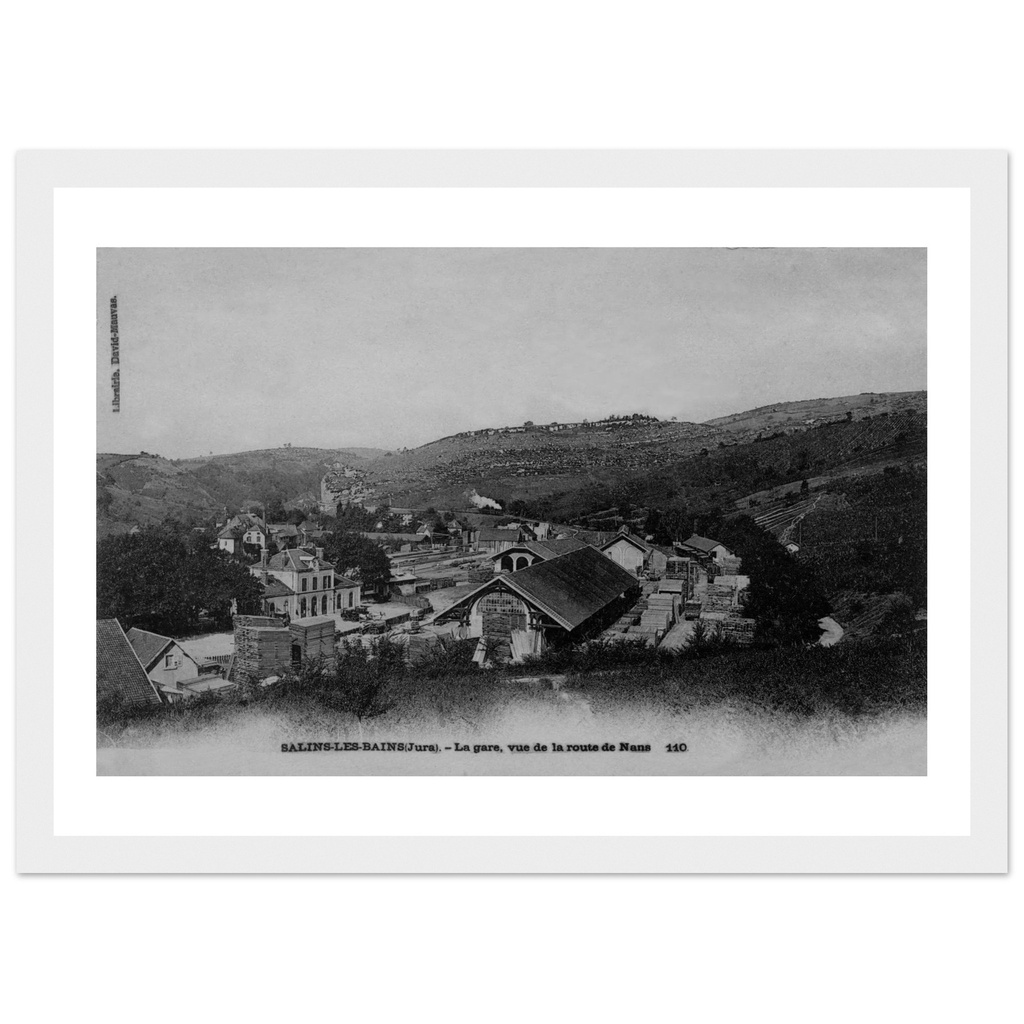 Salins-les-Bains - La gare, vue de la route de Nans
