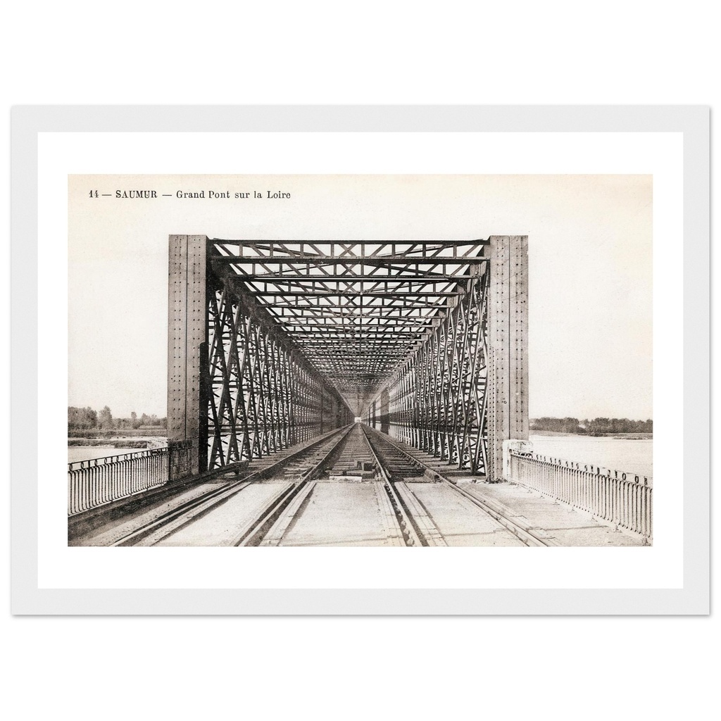 Saumur - Le Grand Pont sur la Loire