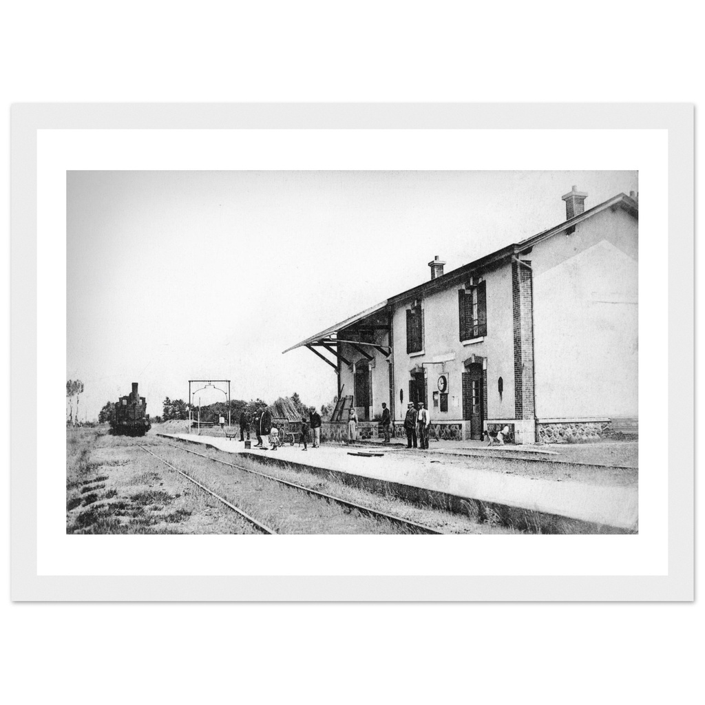 Saint-Denis-D'Authou La Gare