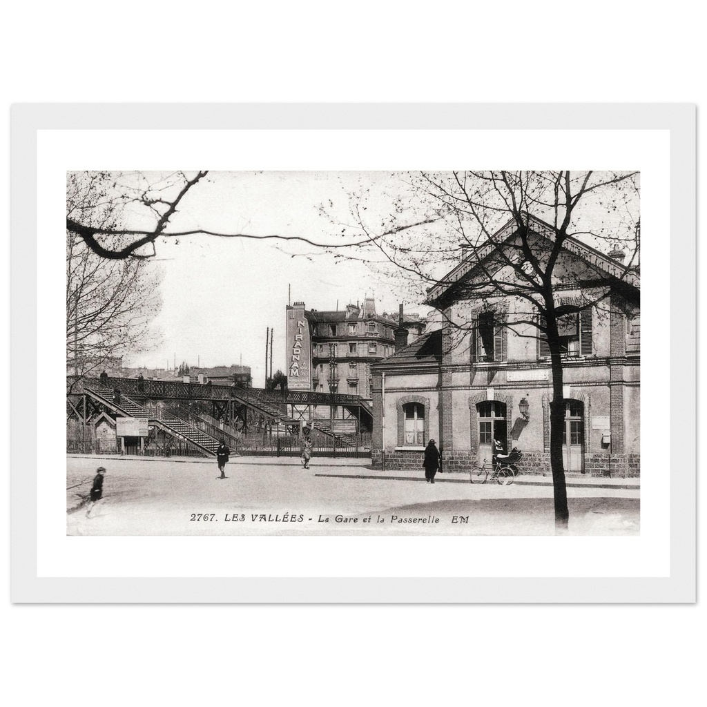 Les Vallees - La Gare et la passerelle