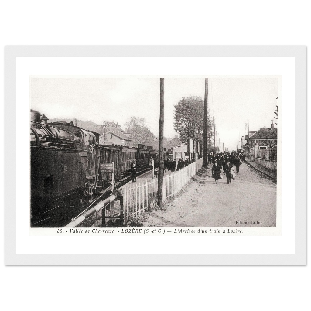 Lozere (Valle de Chevreuse) -arrivee d'un train a Lozere
