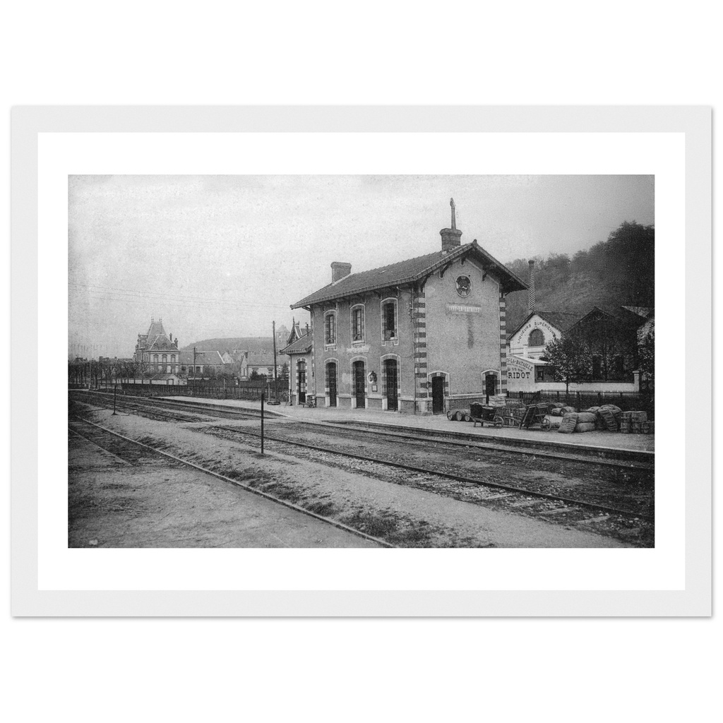 Ivry-la-bataille - La Gare et Les Usines