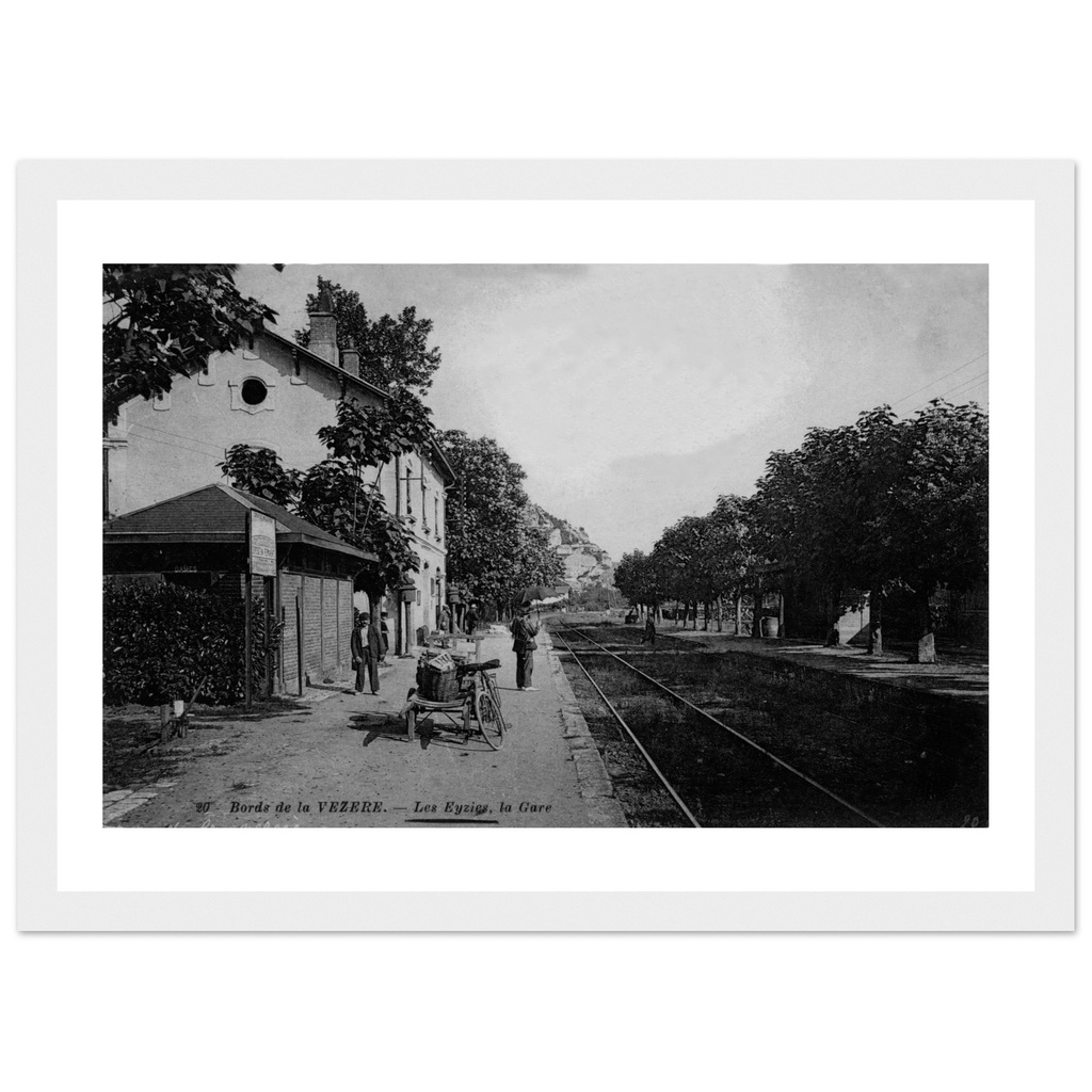 Les Eyzies-de-Tayac-Sireuil - la Gare - Bords de la Vezere