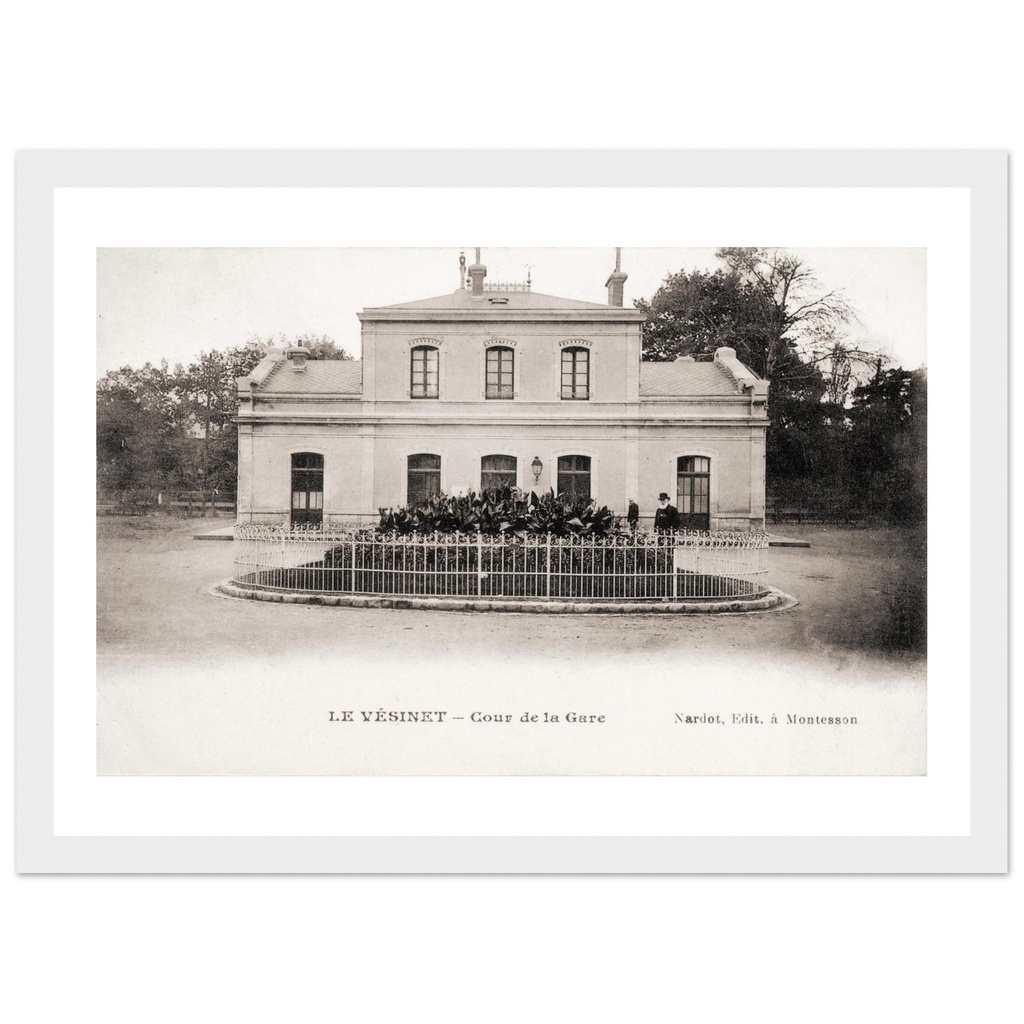 Le Vesinet - cour de la gare