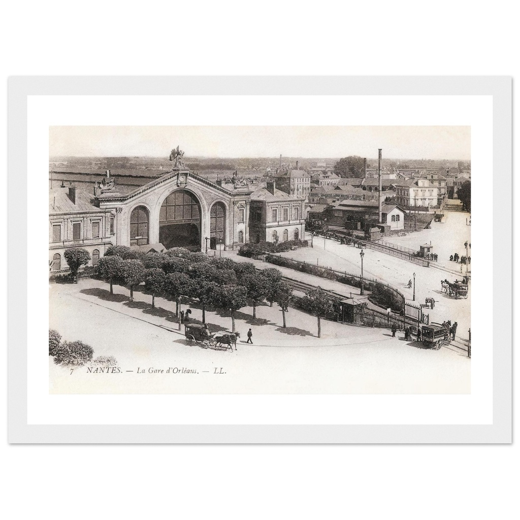 Nantes - La Gare d'Orléans et la Loire