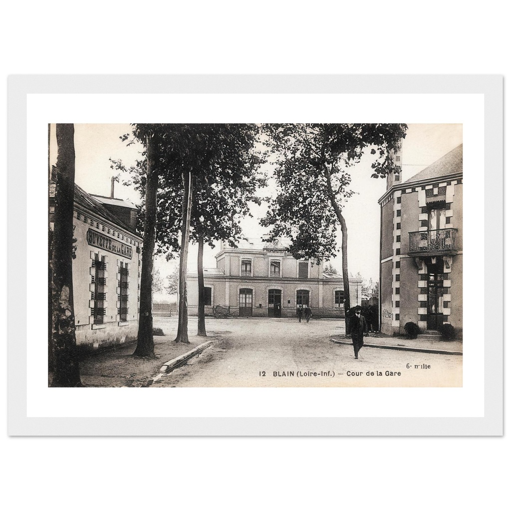 Blain (Loire inférieure) - Cour de la Gare
