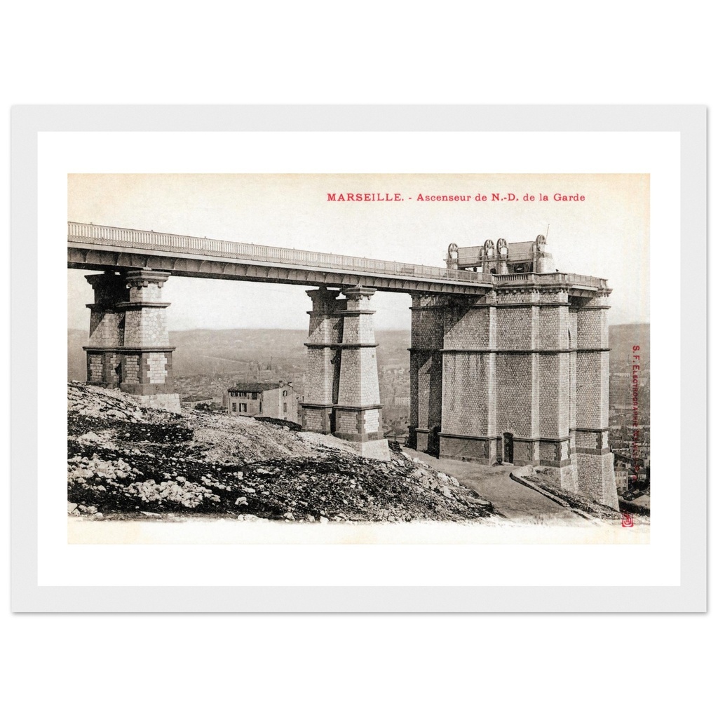 Marseille - Ascenseur de N.D de la Garde
