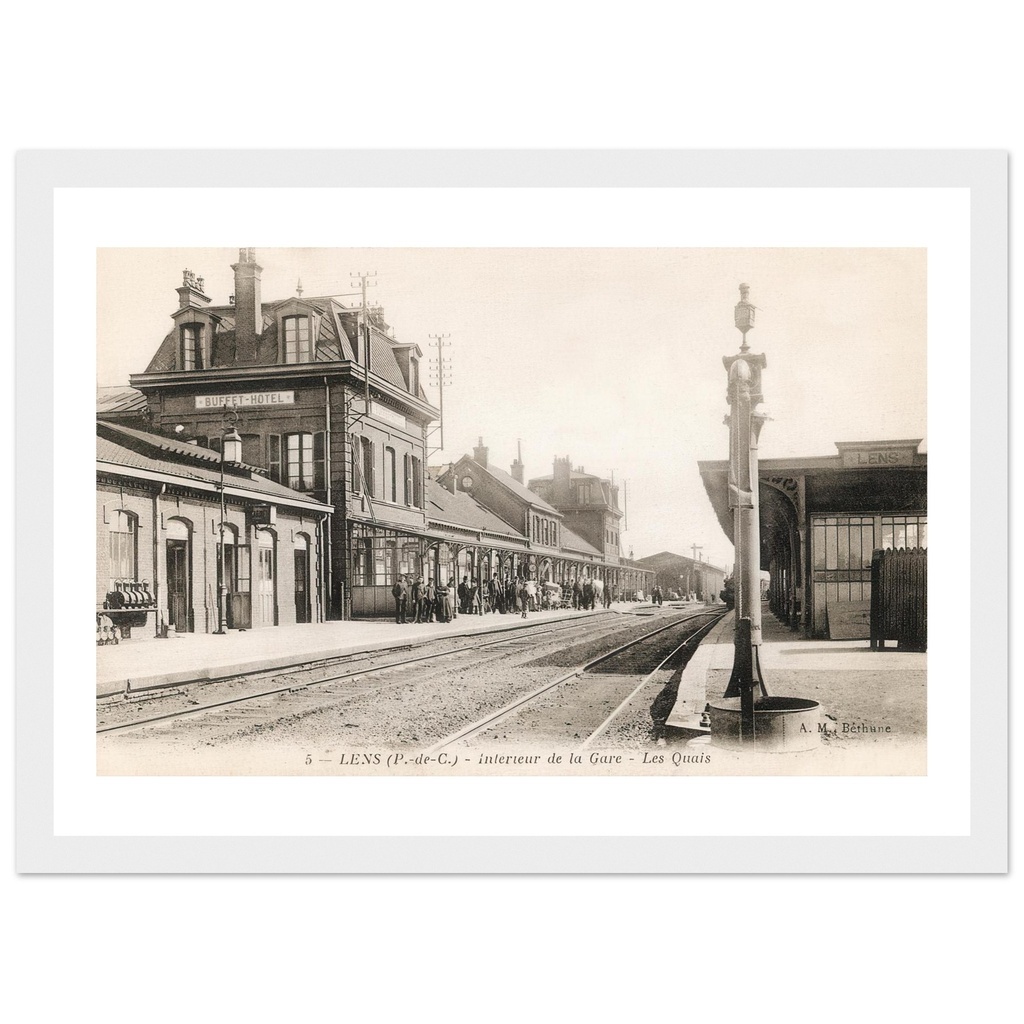 Lens - Interieur de la gare- Les Quais