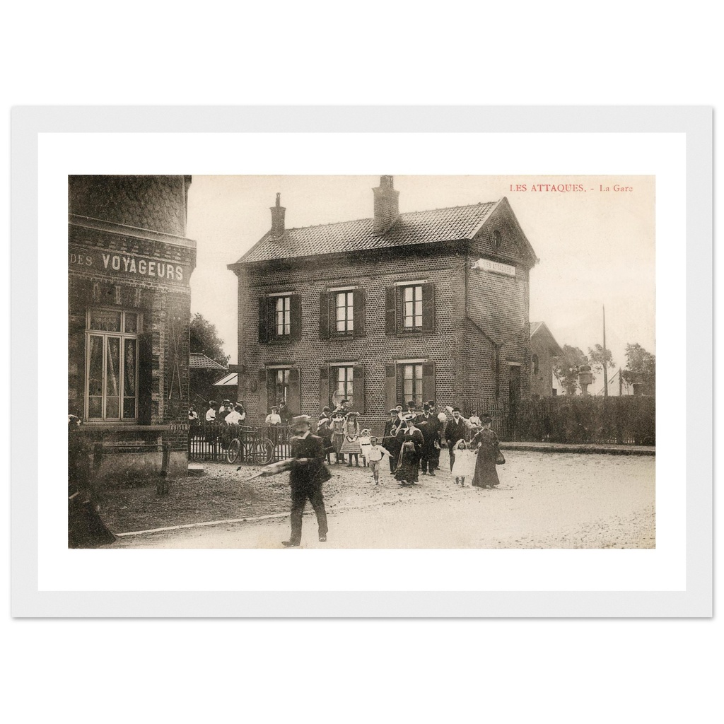 Les Attaques - la gare