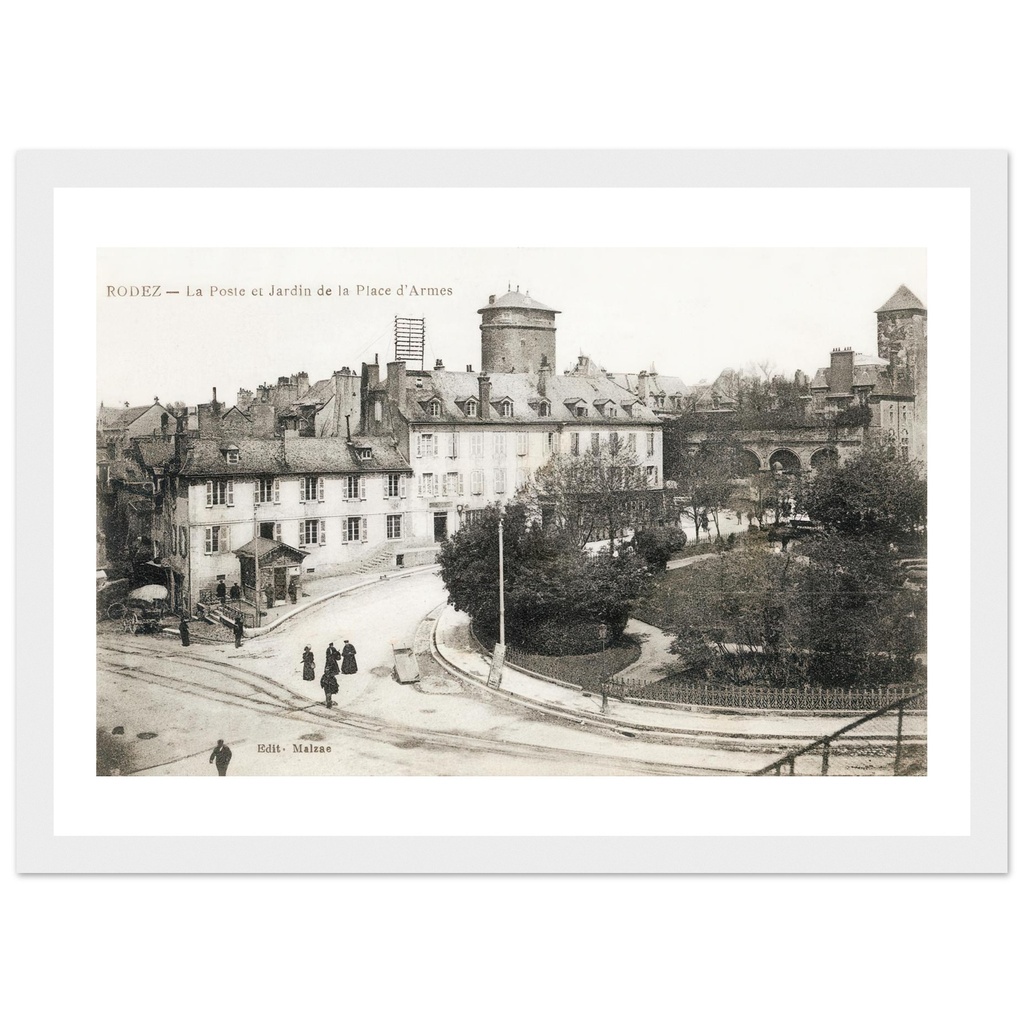 Rodez - La Poste et Jardin de la place d'armes