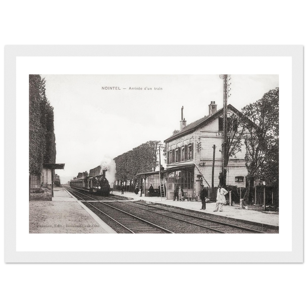 Nointel -Arrivee d'un train