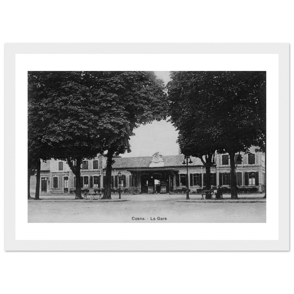 Cosne sur Loire - La place de la Gare
