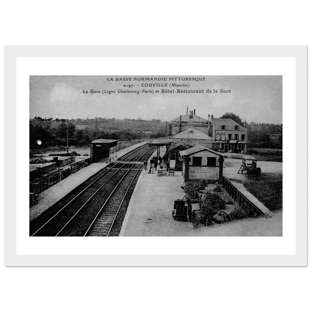 Couville - La Gare et l'hôtel de la Gare