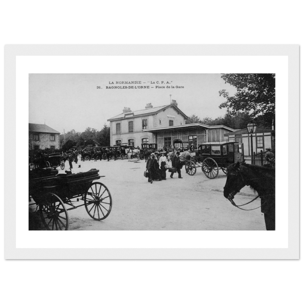 Bagnoles de L'Orne - Place de la Gare