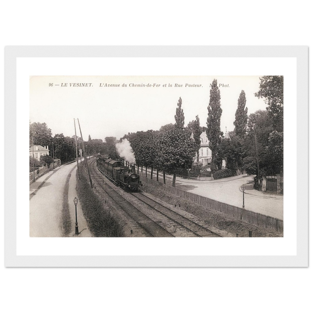 Le Vésinet - L'avenue du chemin de fer, et la rue Pasteur