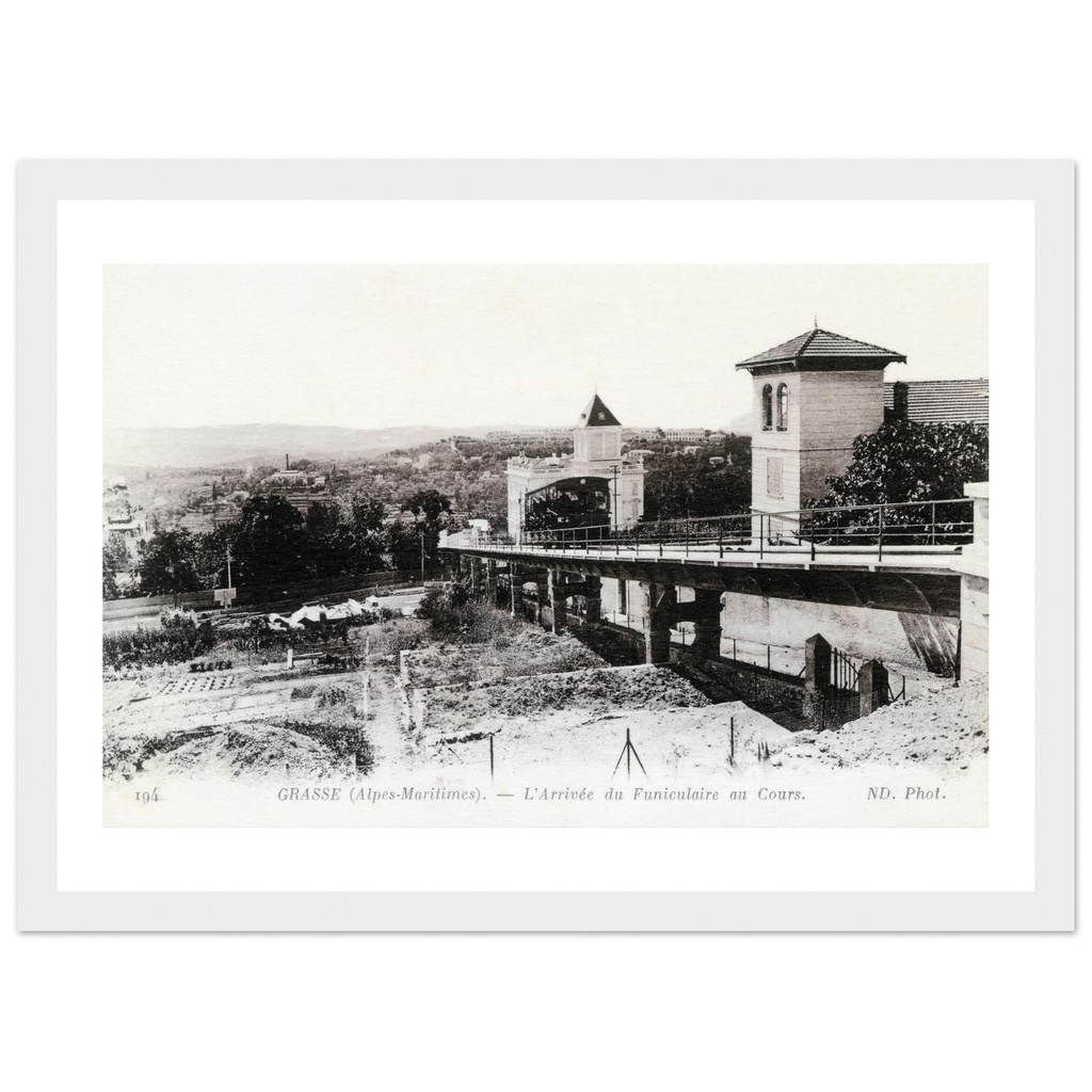 Grasse - L'Arrivée du Funiculaire au Cours