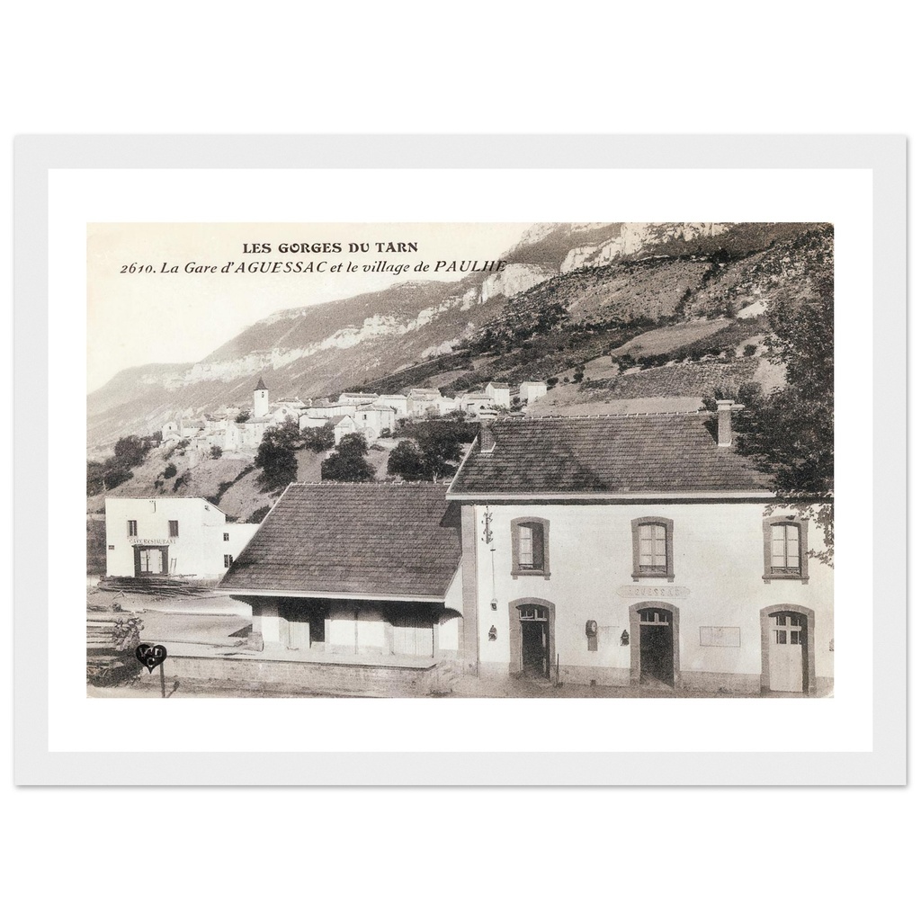 Les gorges du Tarn - La gare d'Aguessac et le village de Pauhle