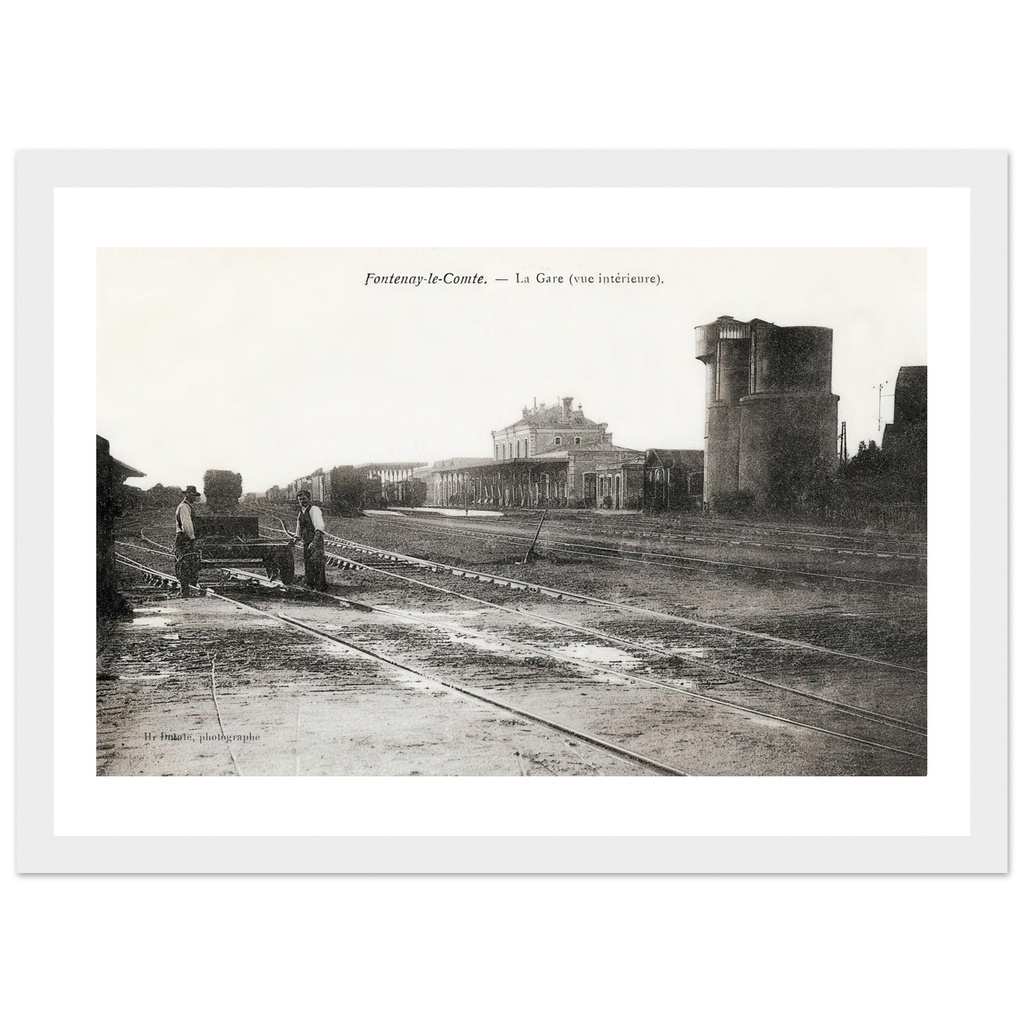 Fontenay-le-Comte - la gare vue interieur